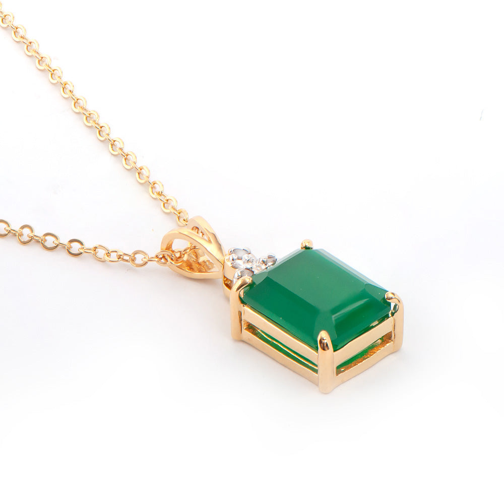 Plated 18KT Yellow Gold 4.00ct Green Agate and Diamond Pendant with Chain