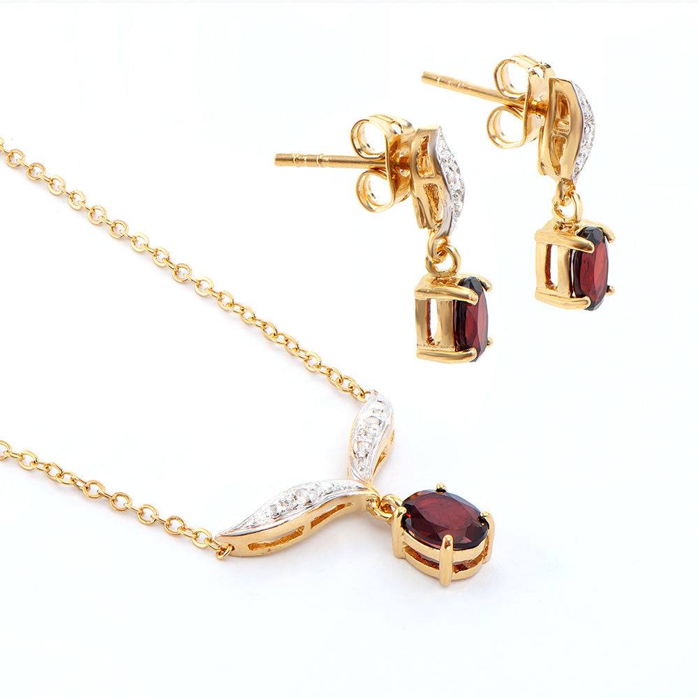 Plated 18KT Yellow Gold 1.70ctw Garnet and Diamond Pendant with Chain and Earrings